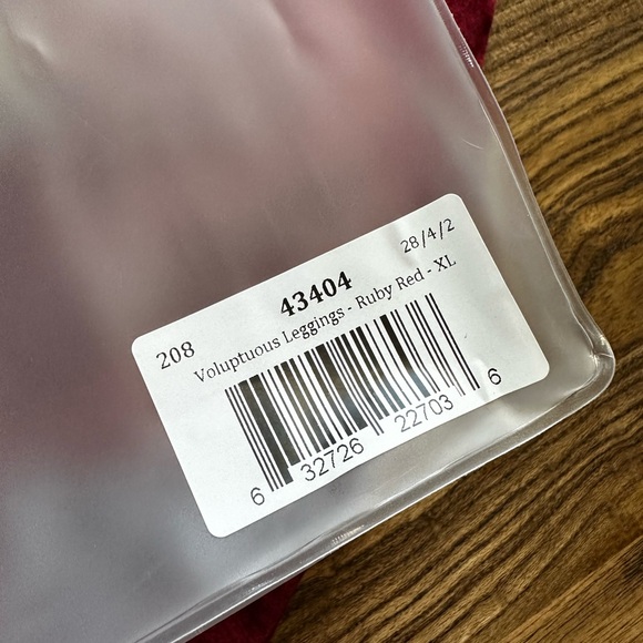 Bombshell Sportswear red Leggings - Picture 4 of 5